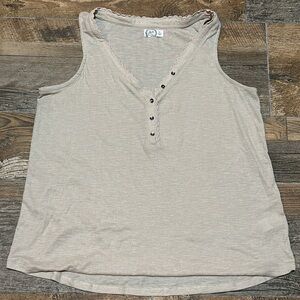 Maurices, Size XL, Lace Trim V-Neck Tank Top